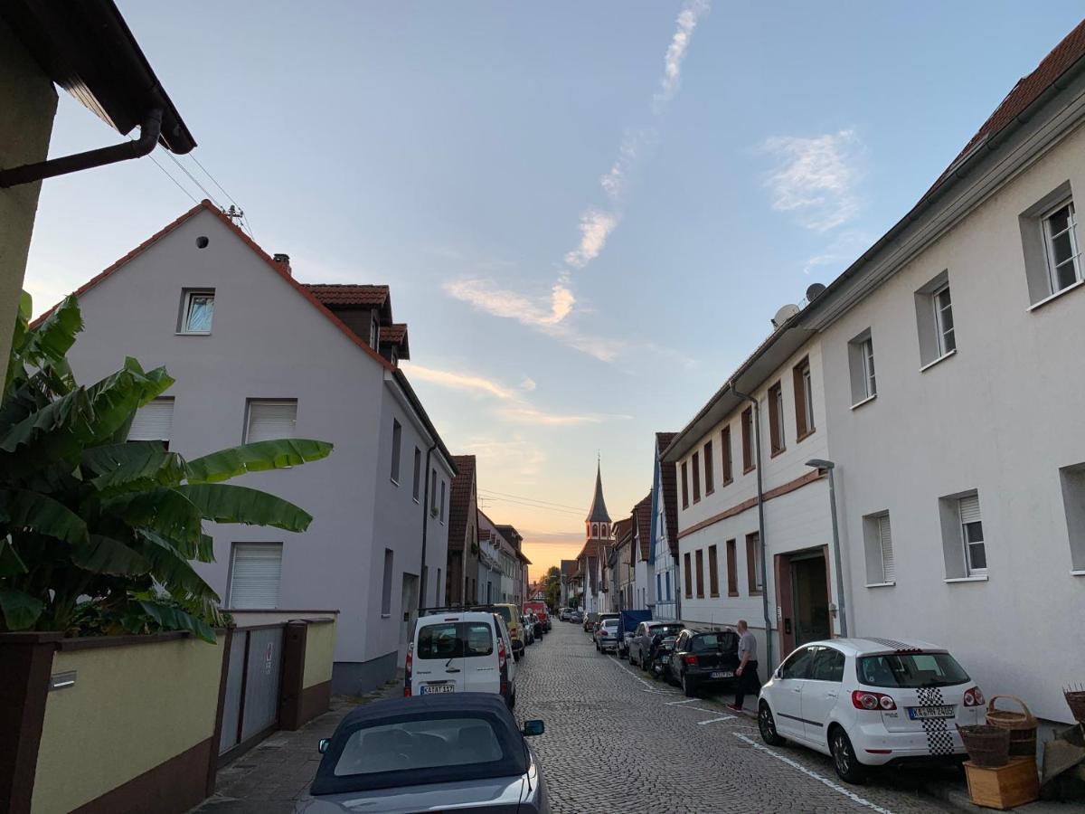 Fachwerkhaus In Ruhiger Altstadt By Rabe - Free Netflix & Eigene Terrasse Καρλσρούη Εξωτερικό φωτογραφία